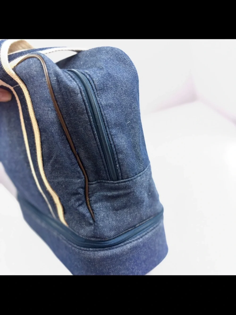 NWT Bath & Body Works Denim Toiletry Bag Makeup Case w/ Bottom‎ Zip Compartment